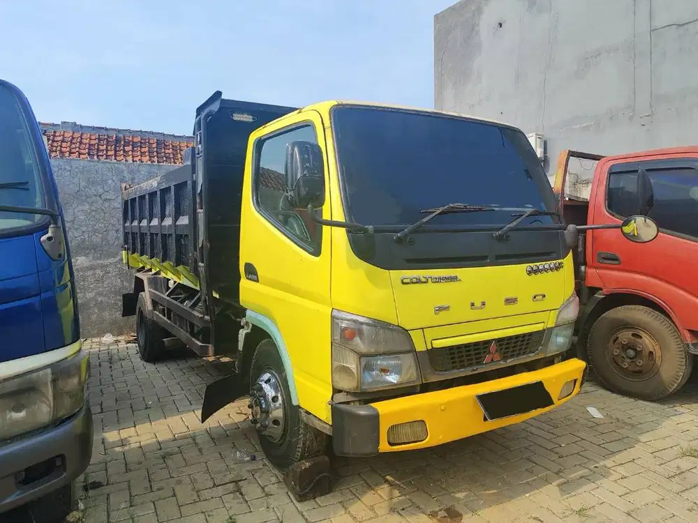 Mitsubishi Canter Colt Diesel FE74 HDV 6 Roda Dump Truck Tahun 2019