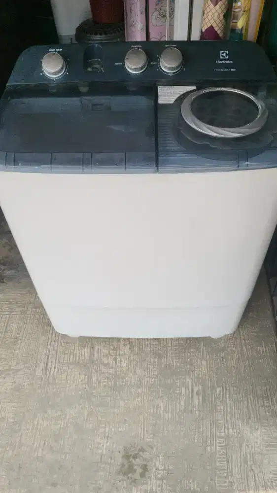 Mesin cuci 2 tabung electrolux 8kg normal