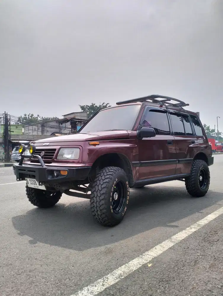 Suzuki Escudo 1995 Bensin