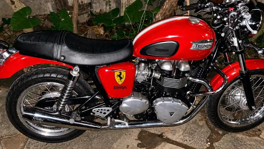 Triumph Thruxton 900 2012