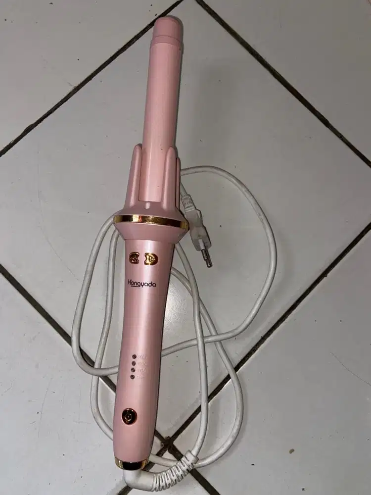 Catokan curly warna pink