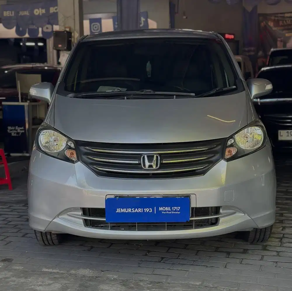 HONDA FREED E PSD 1.5 AT 2011 ABU-ABU
JL.RAYA JEMURSARI 193 MOBIL 1717