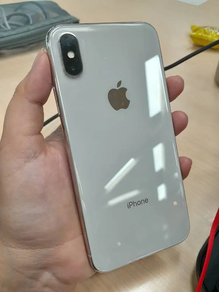 iPhone X 64GB Silver Inter – Mulus Murah COD Bekasi Jaktim Wifi Only