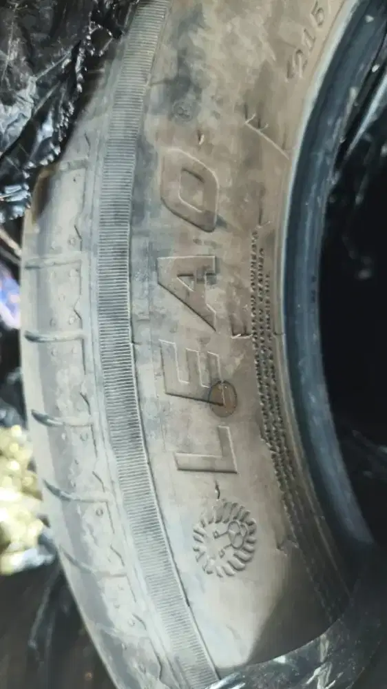 Jual ban leao Ring 17 Uk 215/55