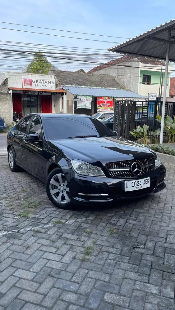 2013 Mercedes-Benz C-200 1.8 CGI Sedan