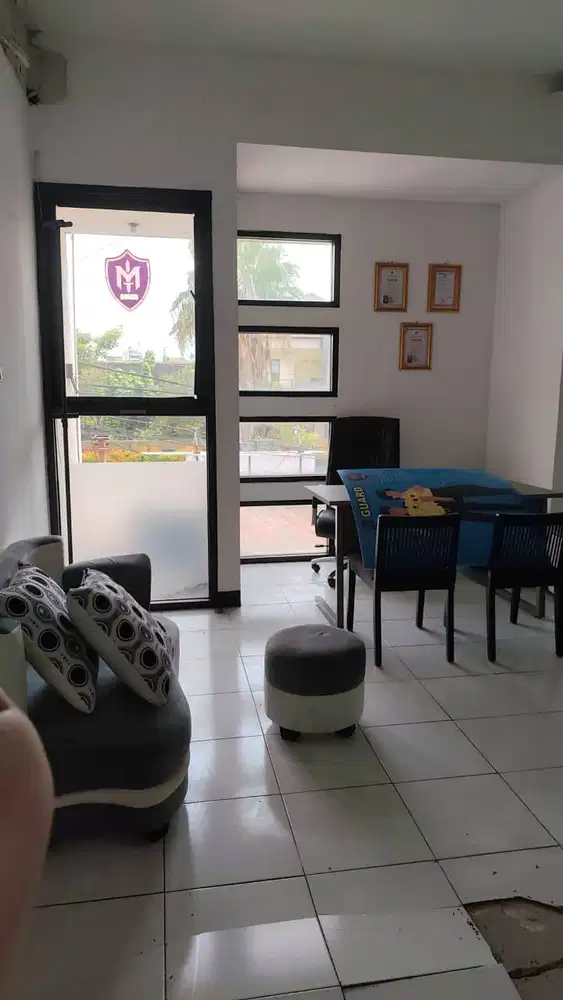 Ruko Mekarwangi Bandung terawat siap pakai strategis