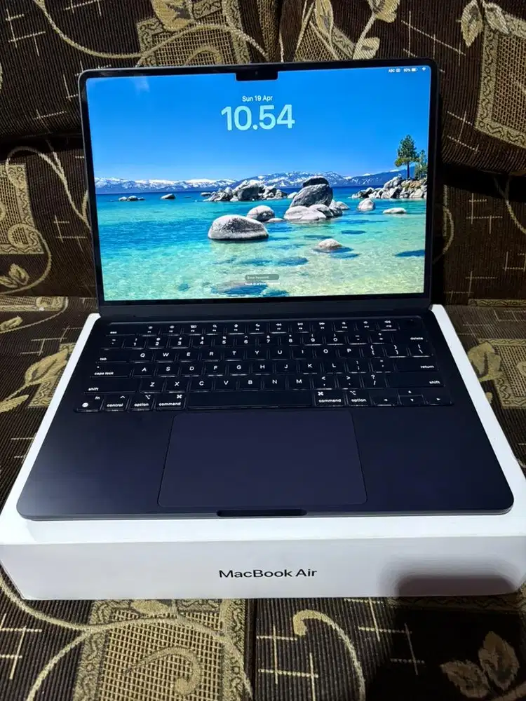 (Preloved) - Macbook Air M2 - (16/256)