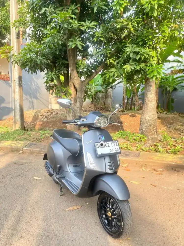 Jual Vespa Sprint iget abs 150 facelift 2020 abu abu