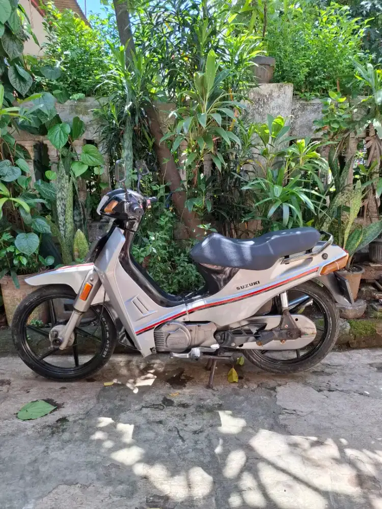 Suzuki crystal asli hitam silver
