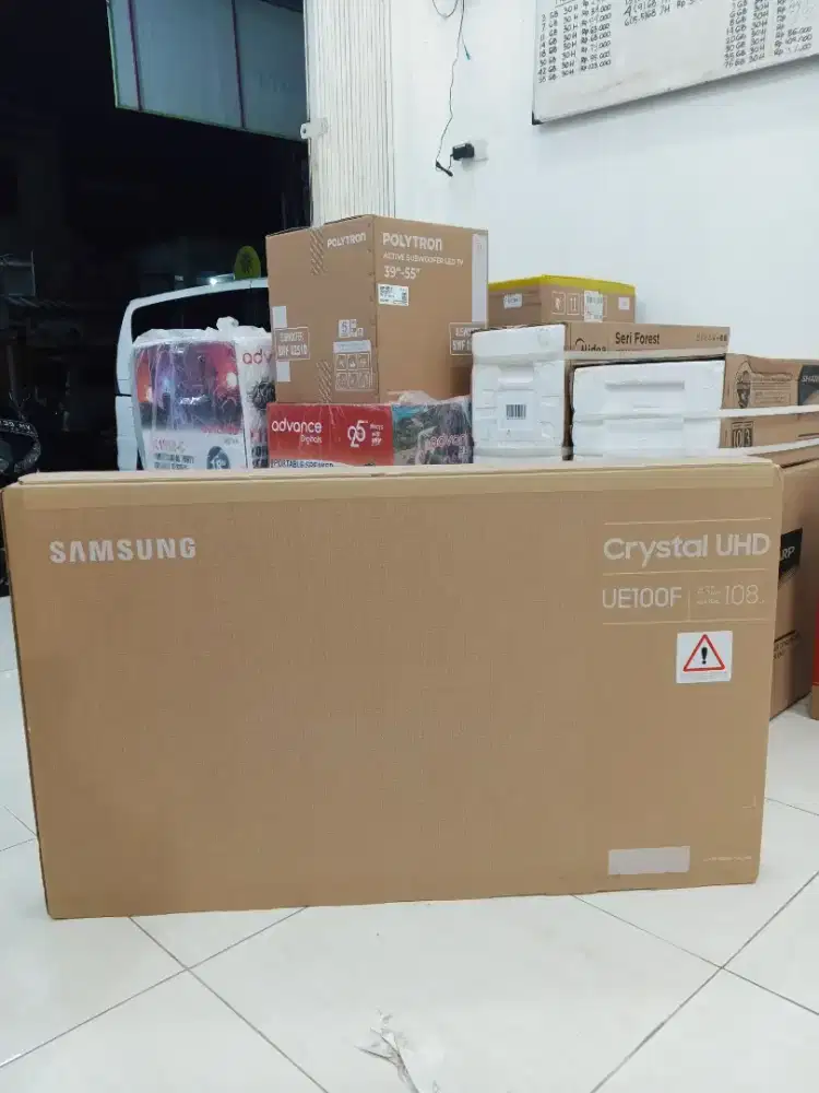 Samsung Tv 43 smart YouTube Netflix 4K