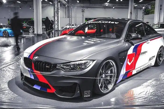 JUAL WRAPPING/STICKER FULL BODY MOBIL BAHAN BERKUALITAS DAN BERGARANSI