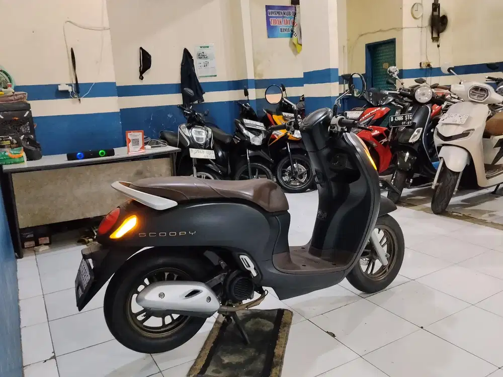 DIJUAL CEPAT HONDA SCOOPY FRESTIGE 2023 KYLESS SUPER MULUS