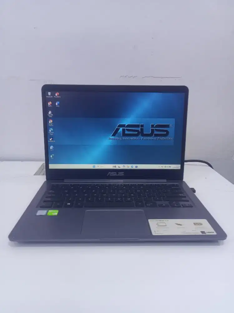 Asus vivobook X411UF core i5-8250u ram 8 GB SSD 256 GB