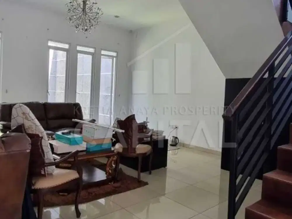 RUMAH 2 LANTAI TERAWAT SIAP HUNI ONE GATE SYSTEM BATUNUNGGAL