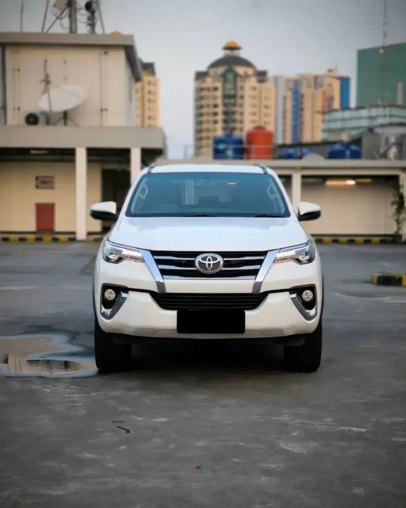 TOYOTA FORTUNER 2.4 VRZ 4X2 AT 2019