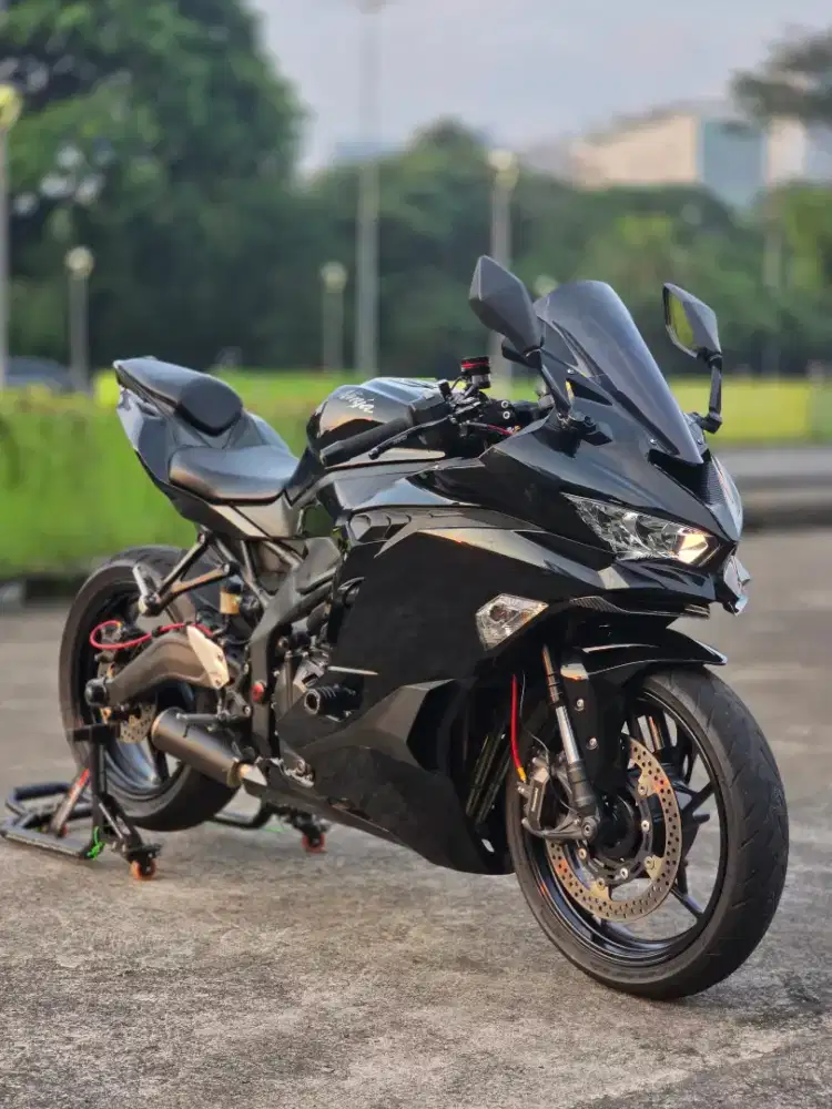 Kawasaki ZX25R NON ABS With SC