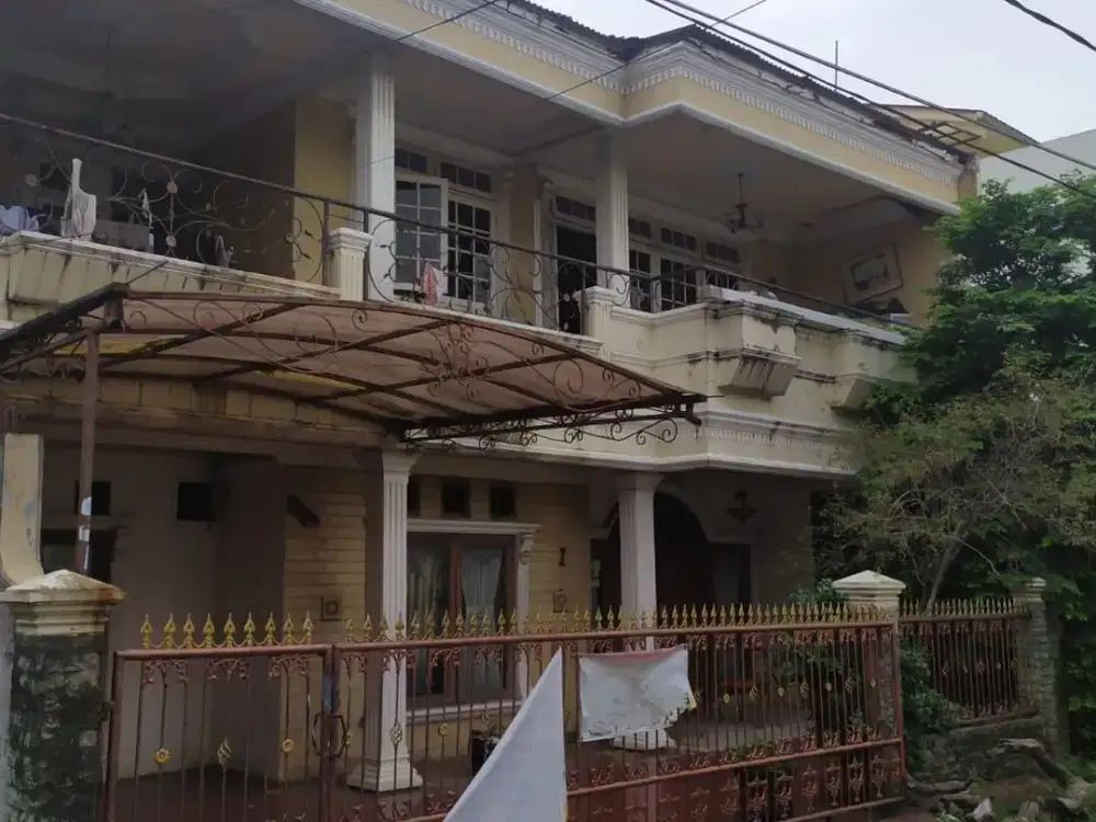 Dijual Rumah Tua Hitung Tanah Dalam Komplek Daerah Rawamangun