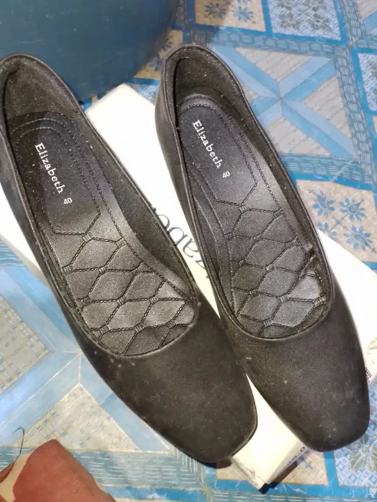 SEPATU PANTOFEL ELIZABETH