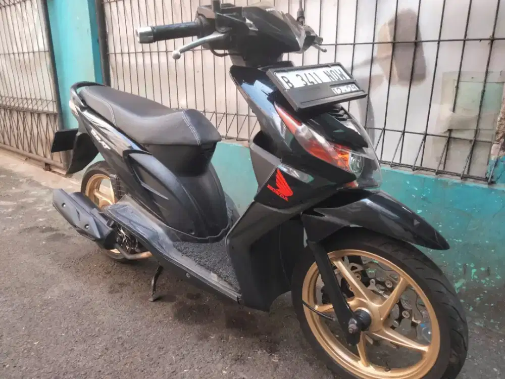 Honda Beat karbu tahun 2011 Hitam