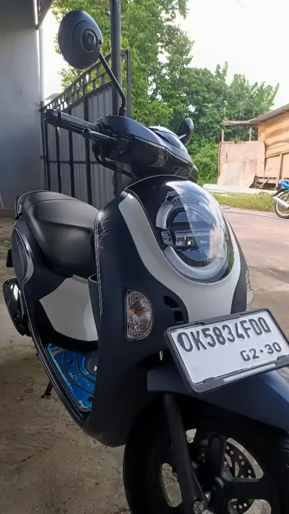 New Scoopy 2025 km 900 Gress