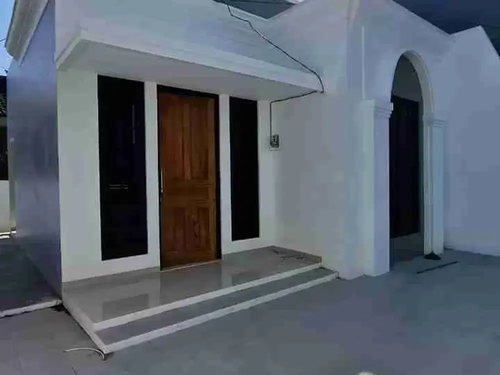 DiJual Rumah READY 1LT American Classic di Area Banyumanik Semarang