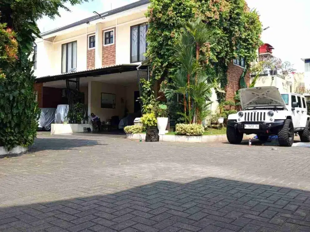 Rumah 2 lantai siap huni di Cijantung Jakarta Timur