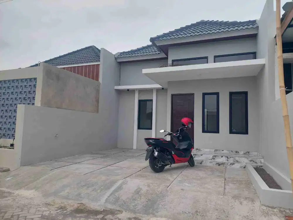 Rumah Cantik Berkwalitas Pakai Pintu Baja Fortress Dekat ke Solo Kota