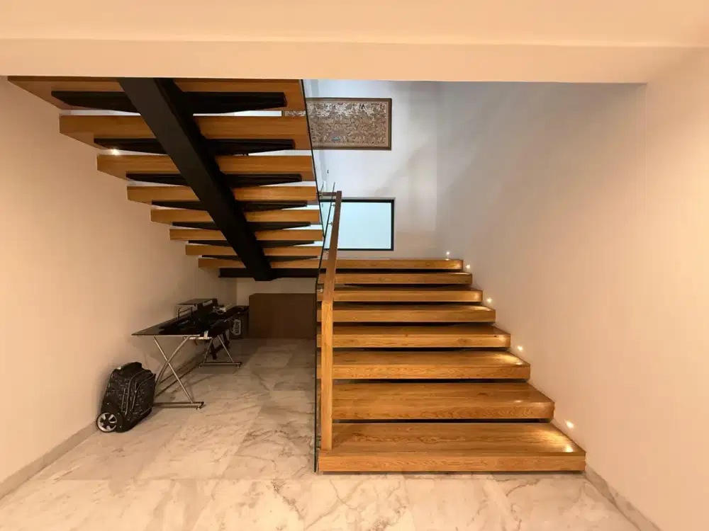 DIJUAL RUMAH MEWAH FULL FURNISHED DI BSD