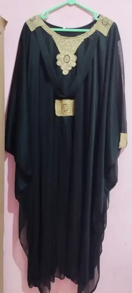 kaftan item beli kekecilan msh baru
