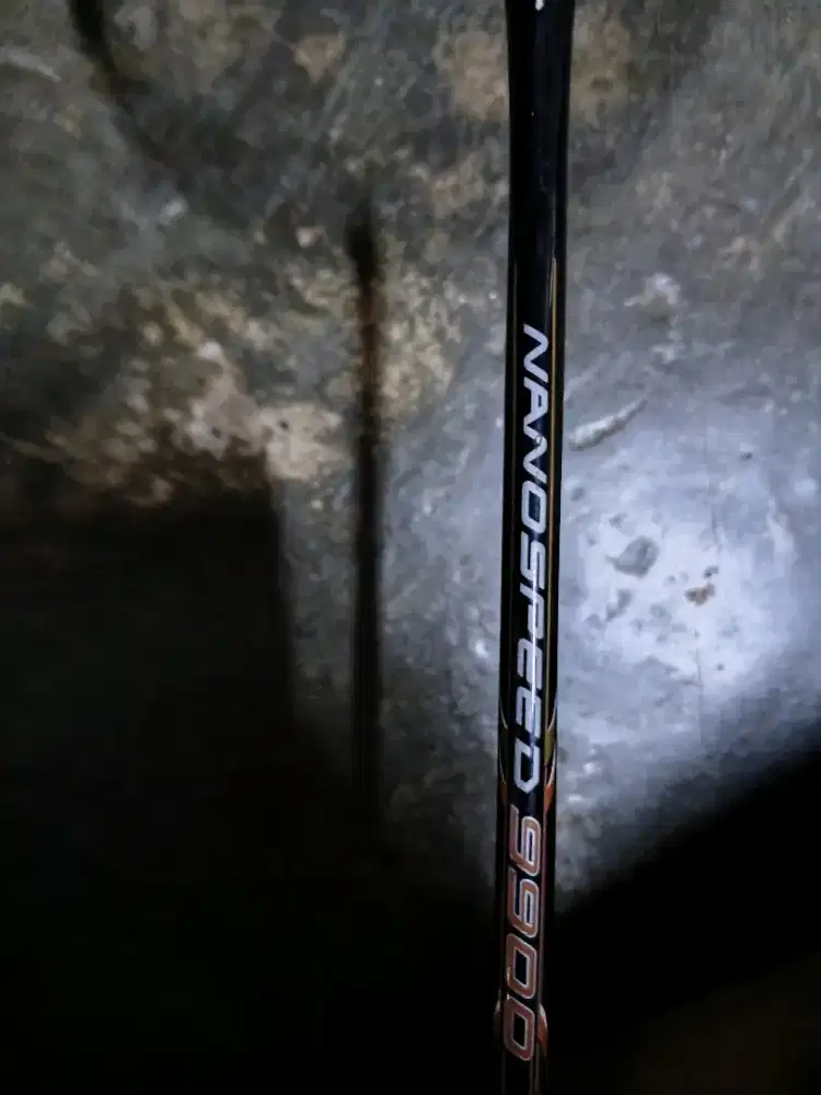 raket bulu tangkis nano oray 9900