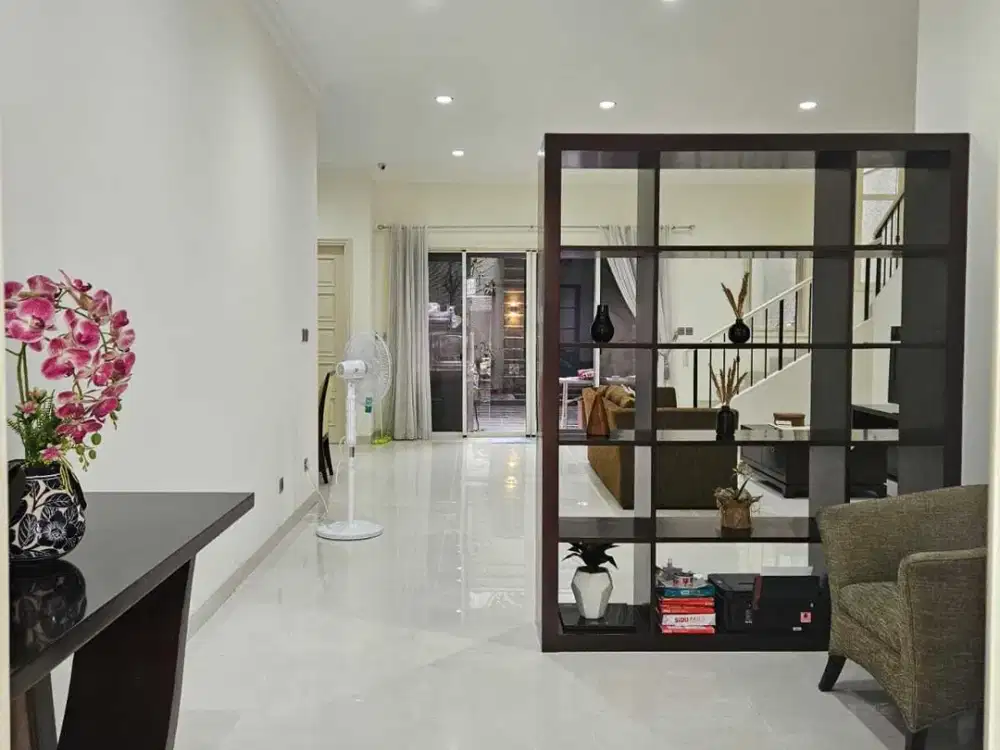 DIJUAL CEPAT  RUMAH 2 LANTAI DI SCARLET, THE SPRING BANGUNAN MANDIRI