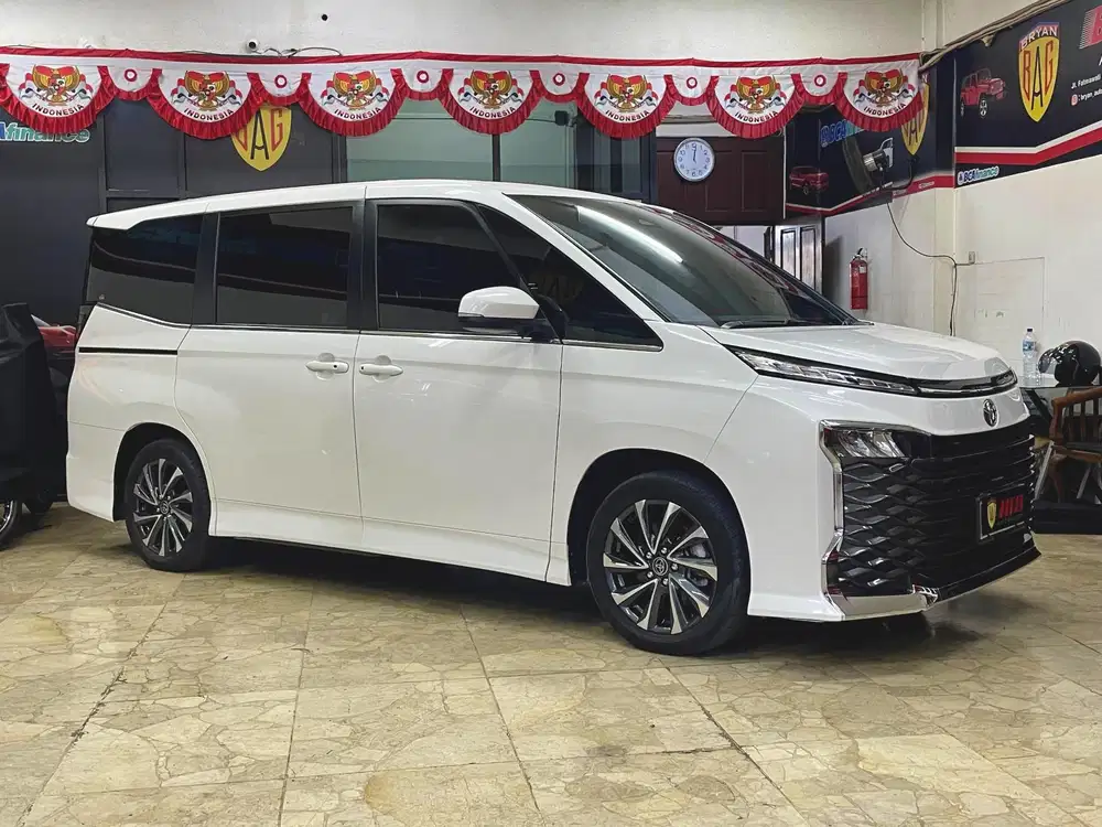 TDP30JT TOYOTA VOXY TSS 2023 GOOD CONDITION