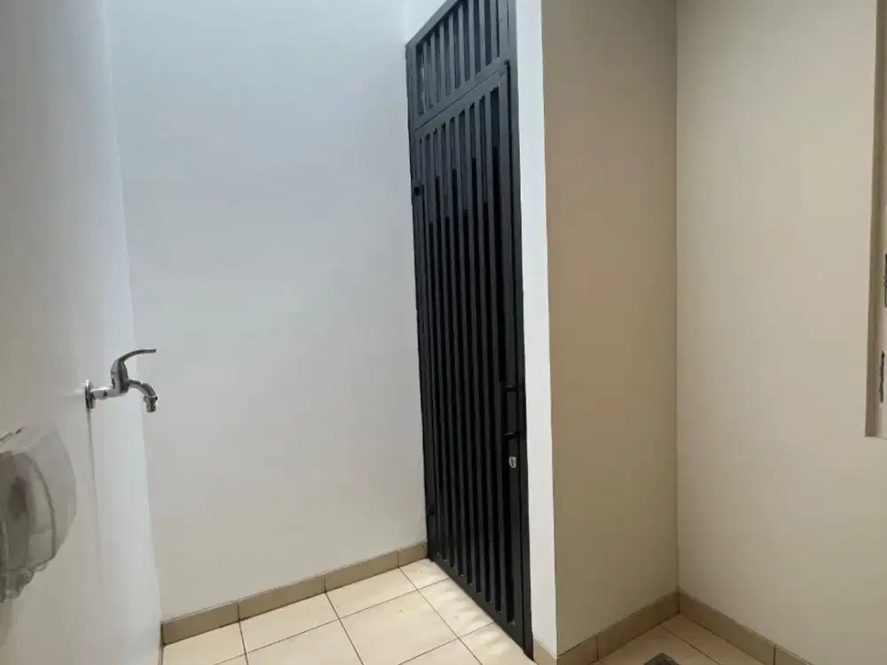 DI JUAL / RUMAH TINGGAL FULL FURNISHED, Area Strategis Jakarta Pusat