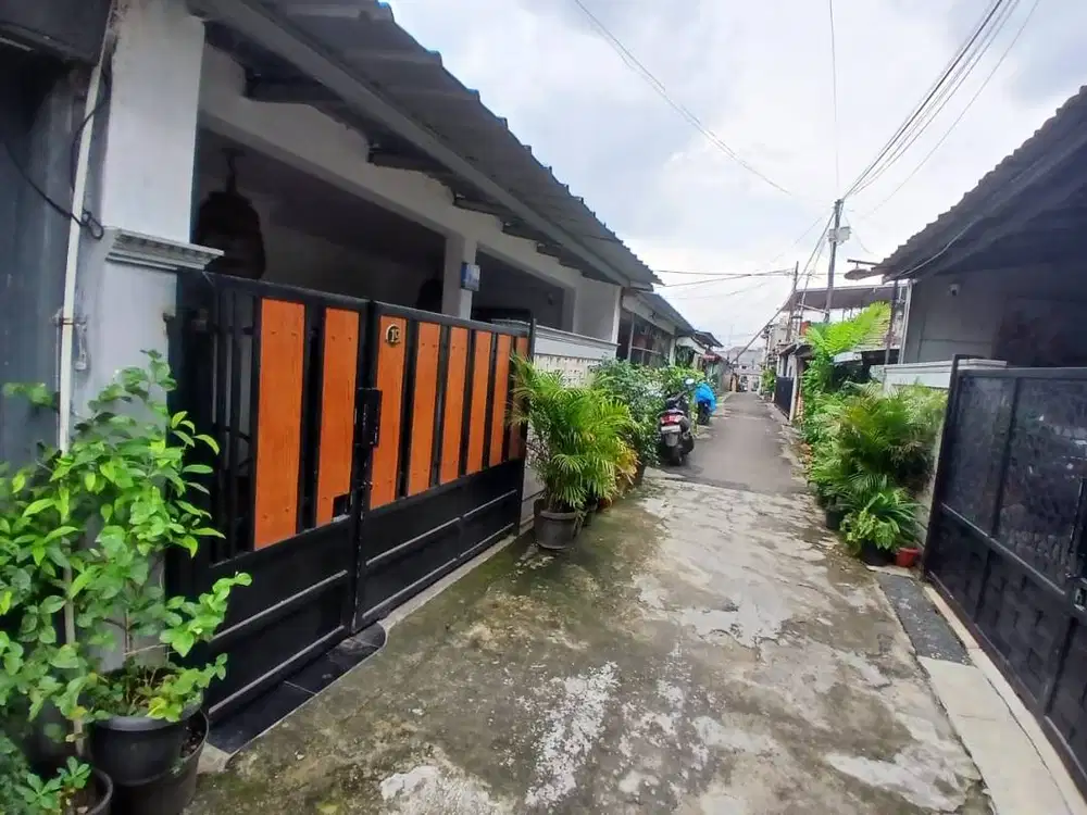 DIJUAL CEPAT RUMAH LOKASI STRATEGIS DEKAT SAMSAT KOTA DEPOK (TP)