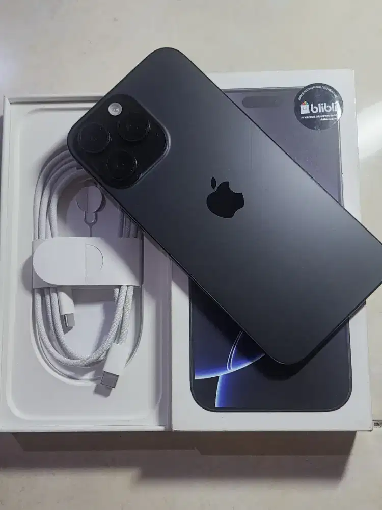 I Phone 16 Pro Max 256Gb IBOX, warna Black, 99,9% Sempurna (BH: 100%)