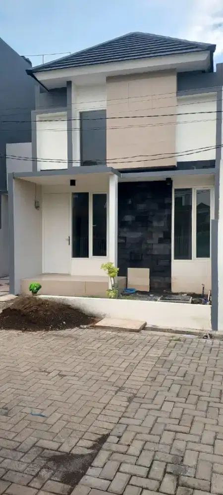 Dijual Rumah baru gress, Medokan Ayu