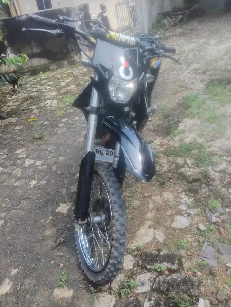 Motor Trail Cross basic Megapro 2007 (primus)