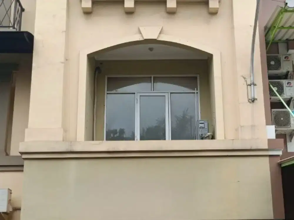 Ruko Lokasi Strategis di Mutiara Taman Palem Cengkareng, Kondisi Bangunan Bagus, Siap Pakai Dan Terawat