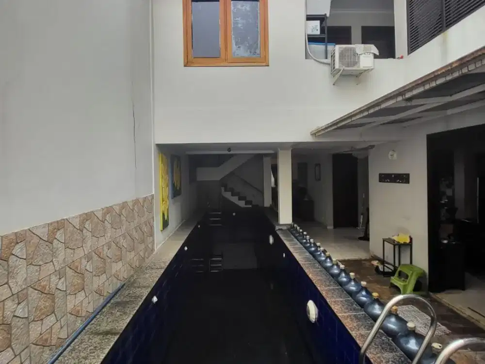 Dijual Rumah Strategis Ada Swimming Pool Dekat Bintaro Plaza di Bintaro Tangsel Sc-16223