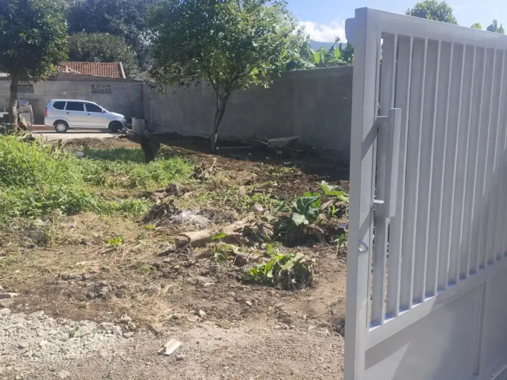 Jual tanah  Jl.Raya balakasap rt 3 / rw 4 cipatik kab bandung YL