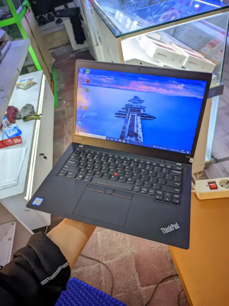 LENOVO THINKPAD CORE I5 RAM 8GB SSD 256GB SIAP PAKAI