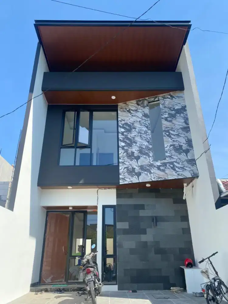 Dijual Rumah baru Rungkut mapan tengah