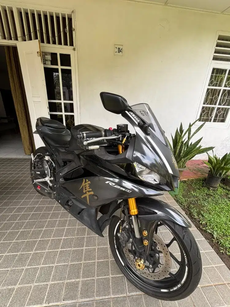 Yamaha r25 2019 second