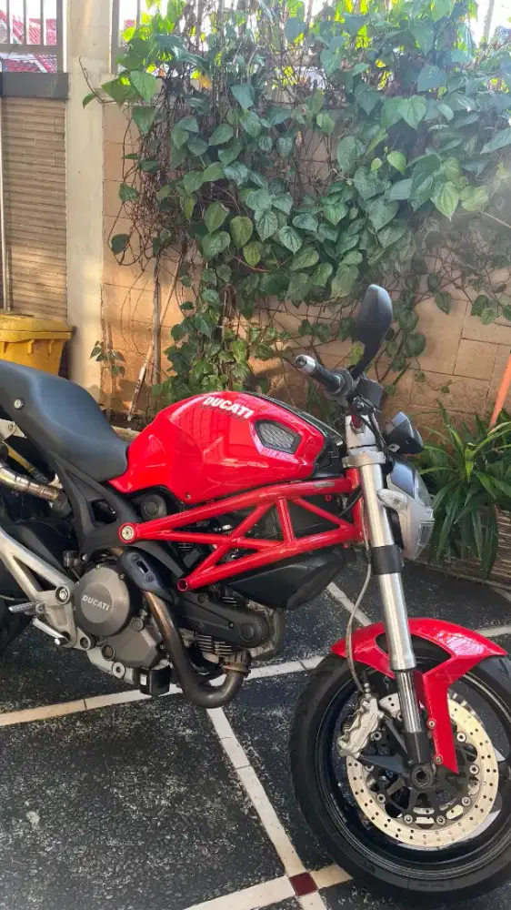 Ducati monster 795 red 2012 FP