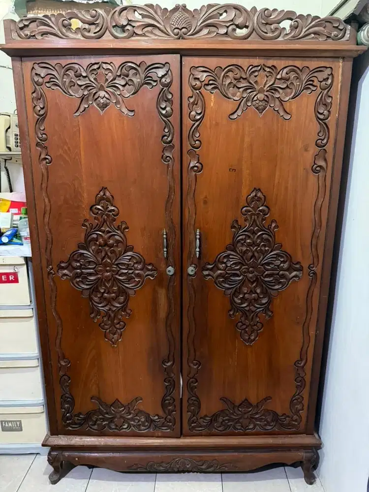 Lemari jati 2 pintu