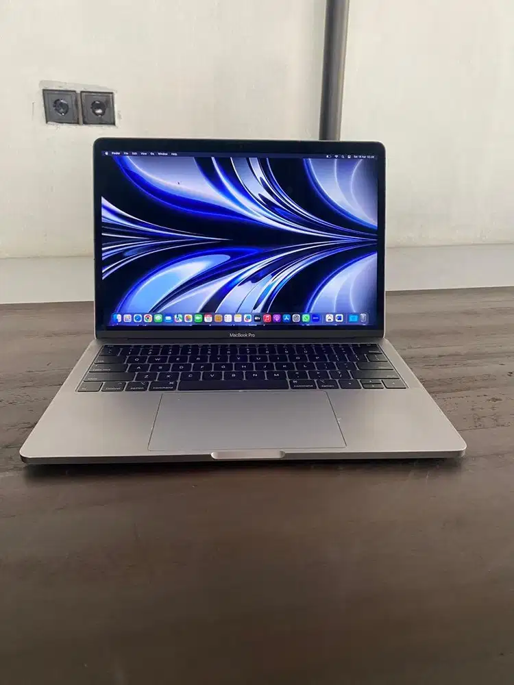 Macbook Pro 2017 8/128
