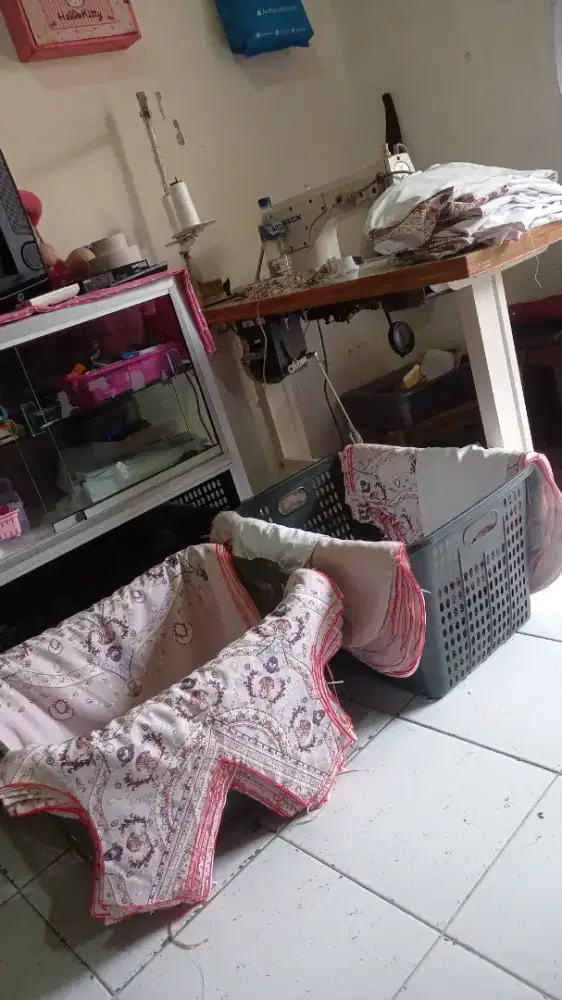 Di cari tukang jahit