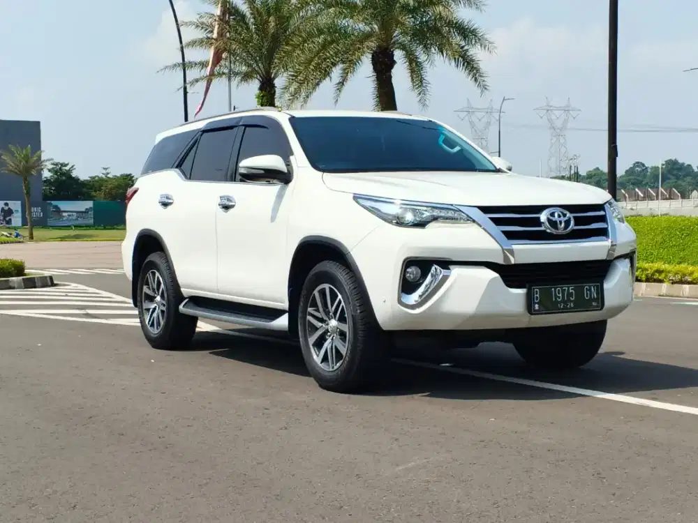 Toyota Fortuner Vrz Automatic 2016 Diesel Putih Metalik
