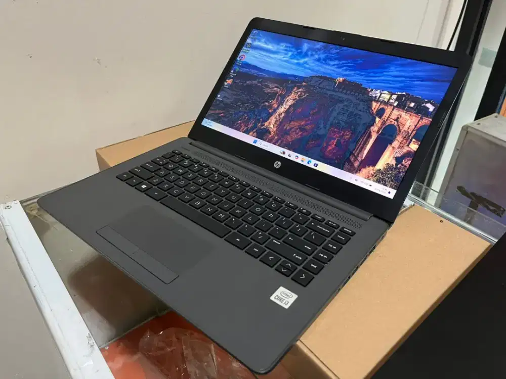laptop Hp 240 G7 intel core i3 gen10 ram 4 ssd 512 windows11