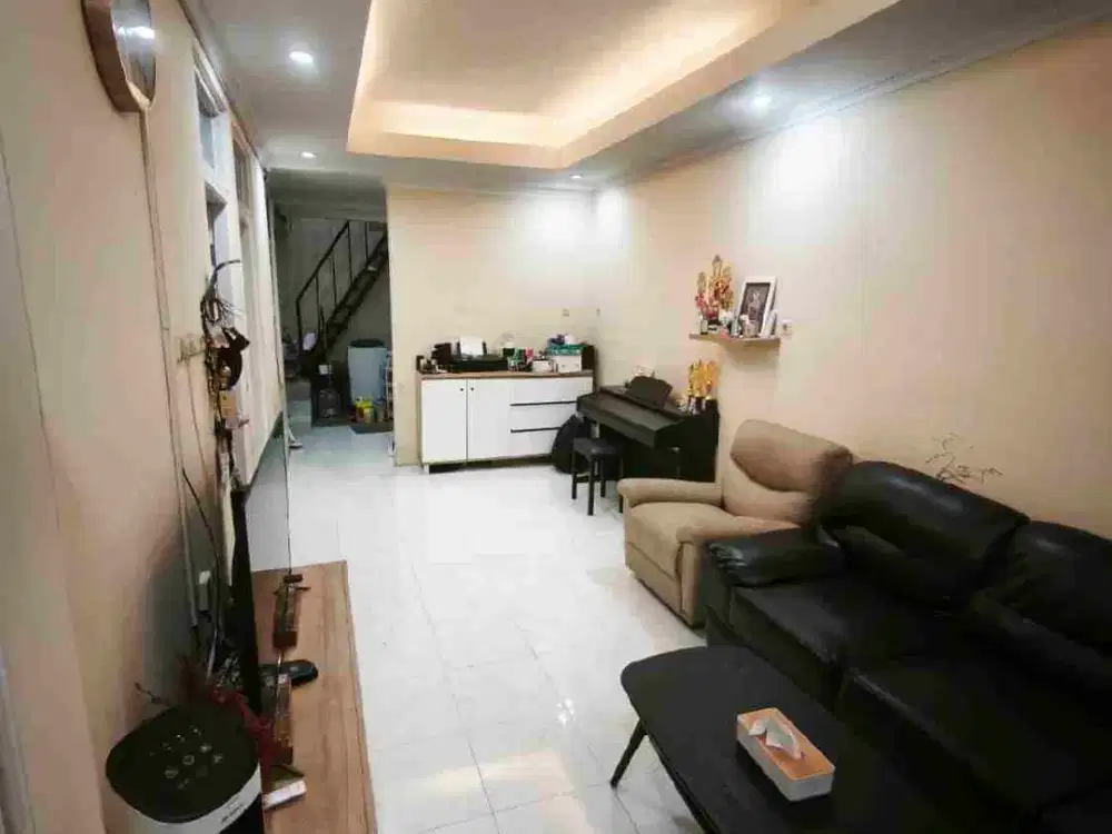 jual cepat cuma 2M rumah kelapa gading 6 x 15 standard rapi siap huni , minat ?